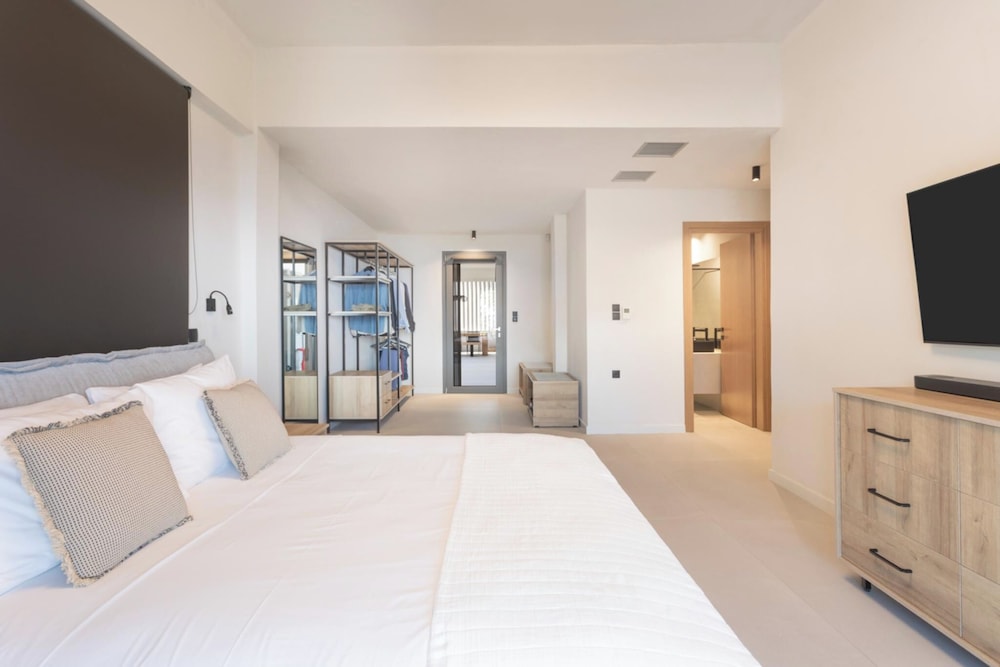 Luxury Villa photo 3