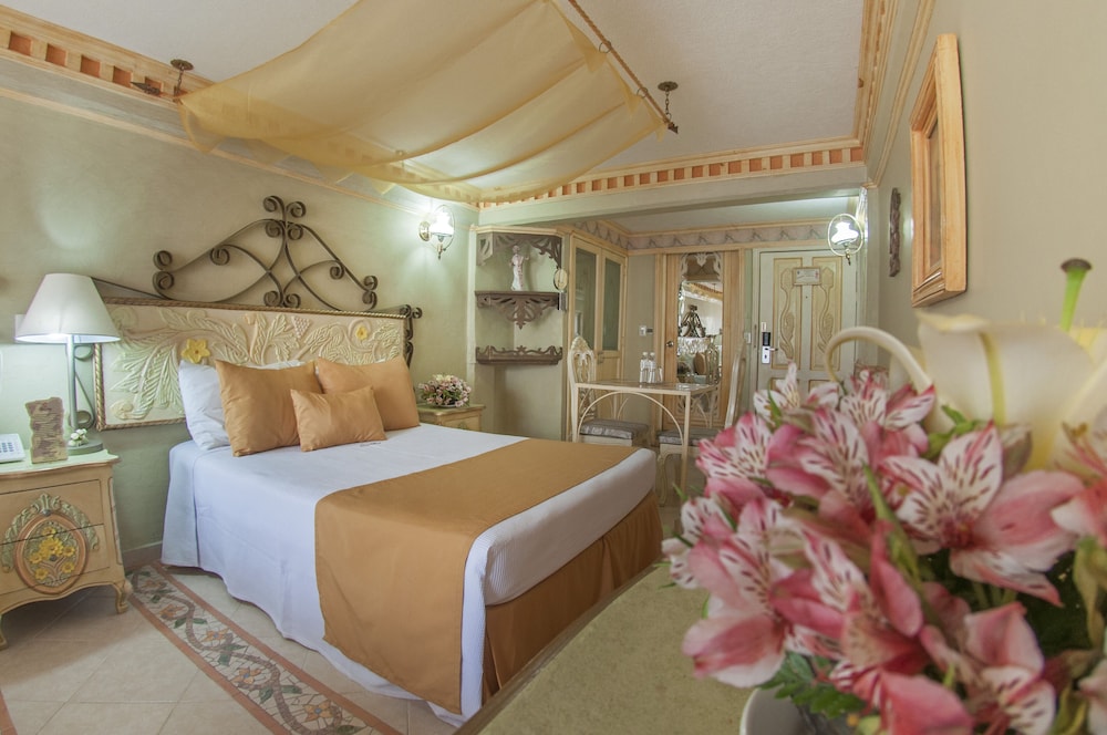 Triple Room - Photo 2