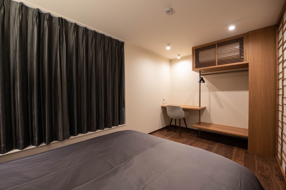 Elite Room, 1 Bedroom, Non Smoking, Refrigerator & Microwave photo 2