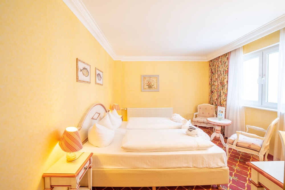 Comfort Double Room, 1 Double Bed, Balcony, Partial Sea View