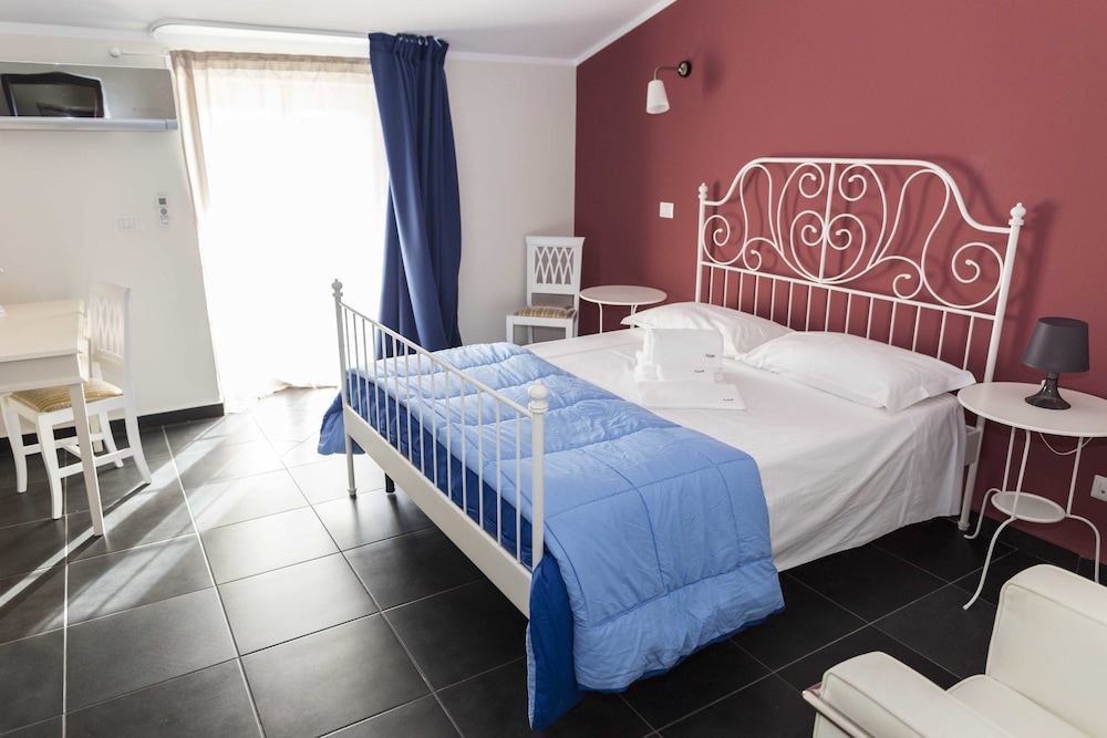 Comfort Single Room, 1 Double Bed, Non Smoking, Ensuite photo 1