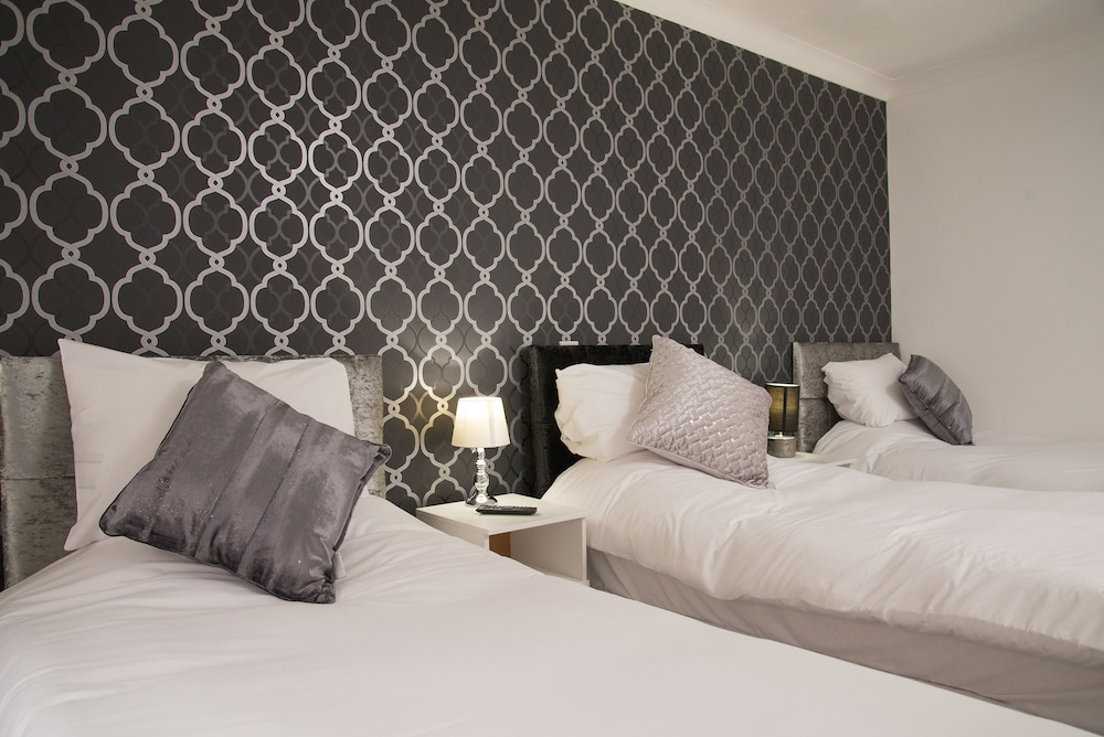 Standard Triple Room, Multiple Beds photo 3