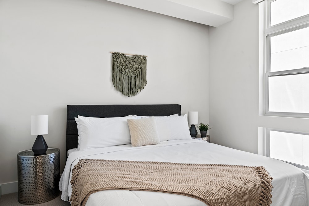 Condo, Multiple Beds, Kitchen, City View (Unit 301)
