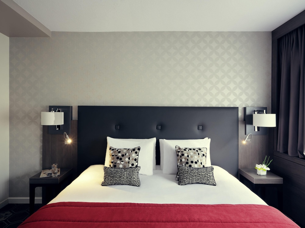 Suite, 1 Double Bed with Sofa bed - Photo 2