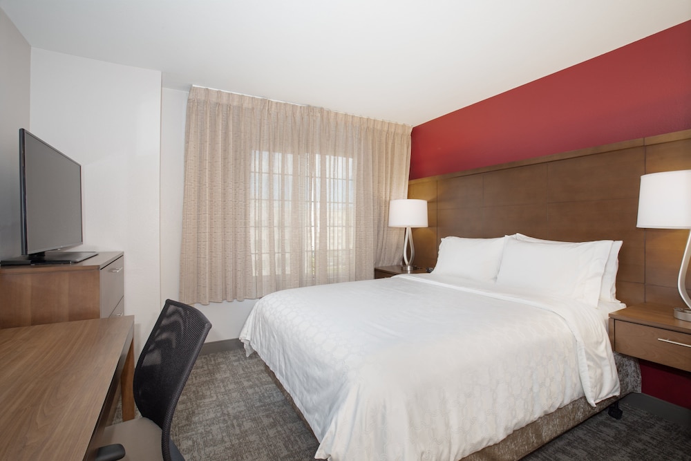 Suite, 2 Bedrooms, Accessible, Kitchen (Communications) - Photo 1