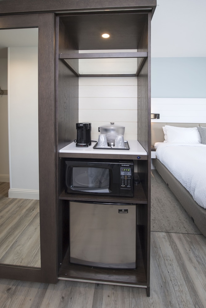 Suite, 2 Queen Beds, Balcony (Hearing Accessible) photo 1