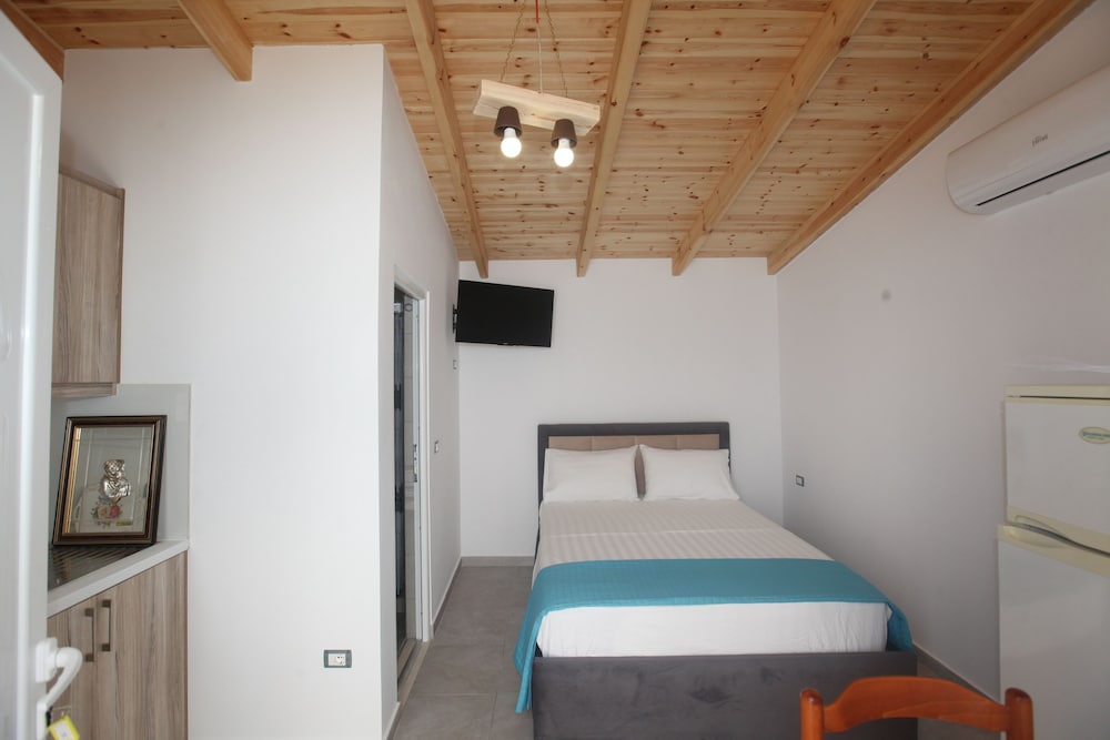 Apartment, Balcony