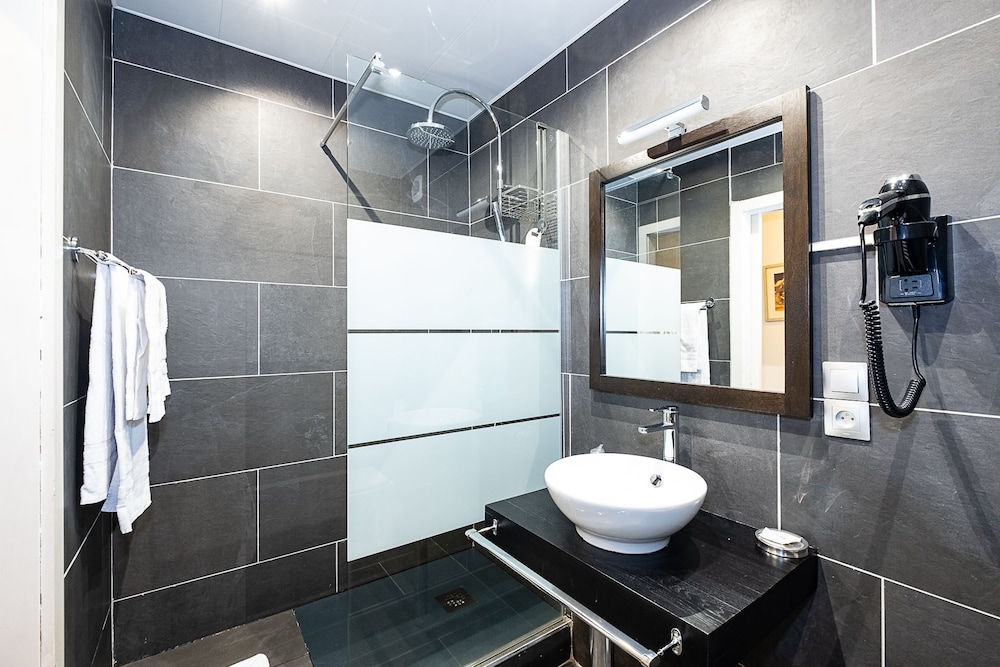 Triple Room - Photo 5