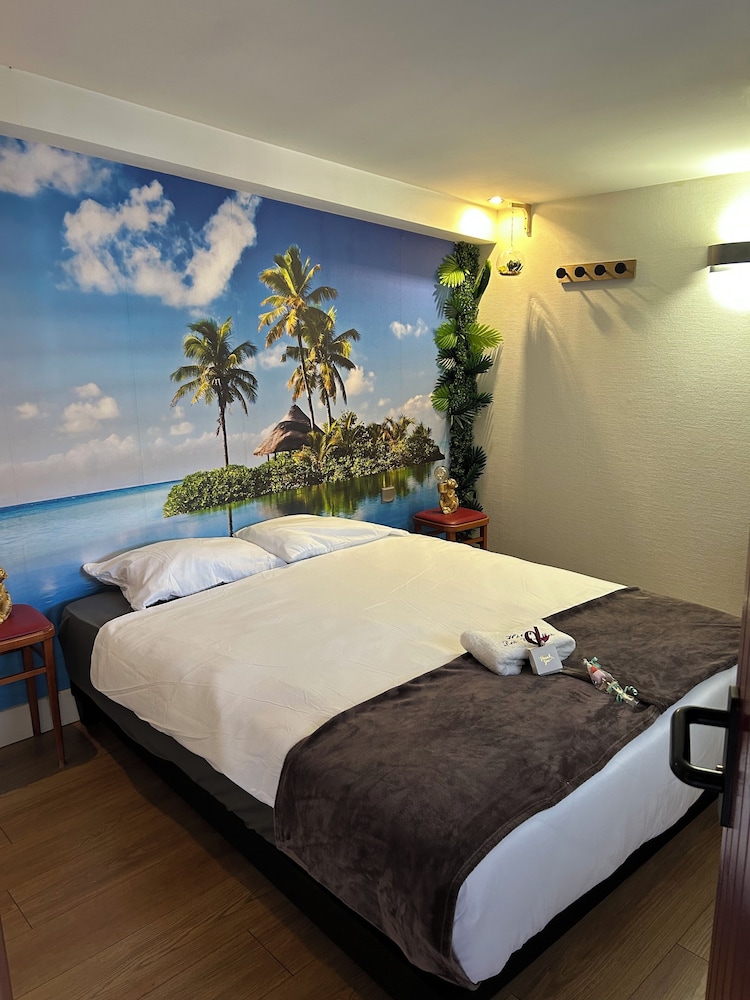 Design Room photo 2