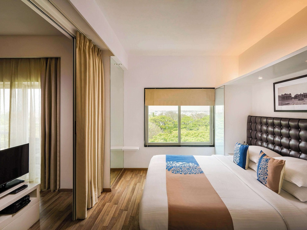Suite, 1 Bedroom, Balcony photo 1