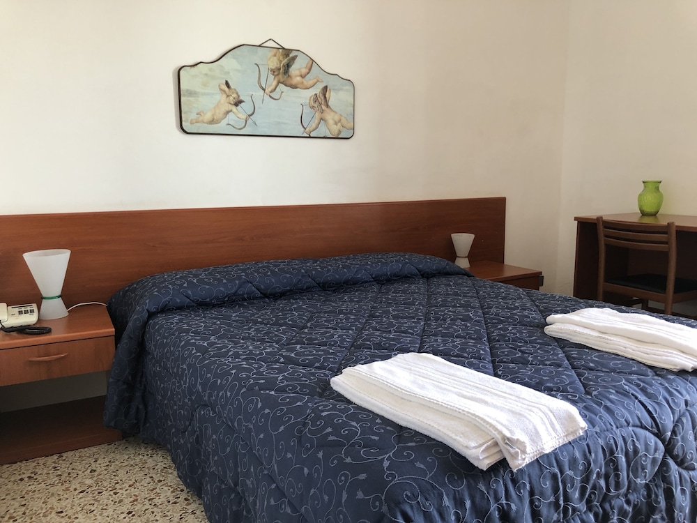 Double Room, 1 Double or 2 Twin Beds (Panoramic View) - Photo 1