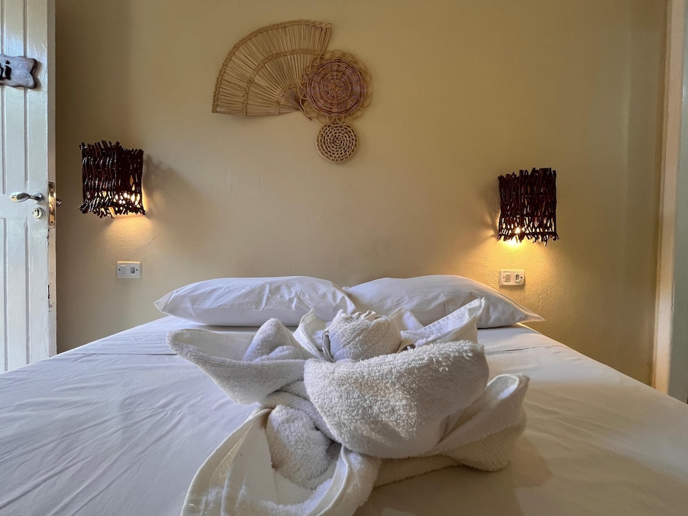 Standard Double Room Single Use, 1 Double Bed, Garden View photo 1