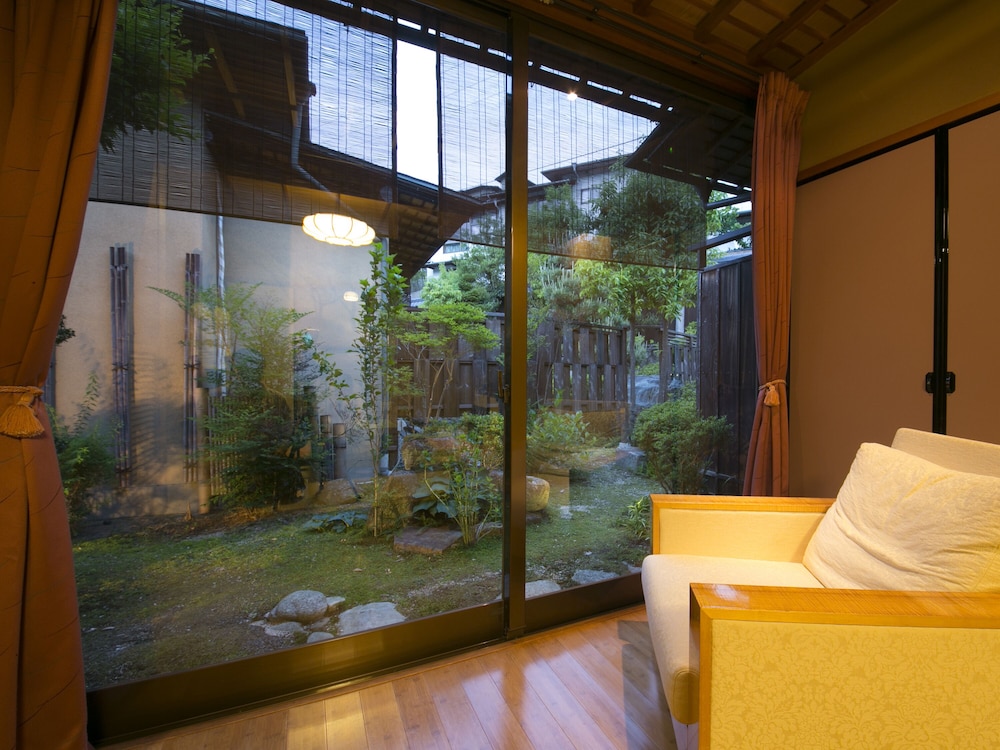 EMMAI (Standard Room), Non Smoking photo 3