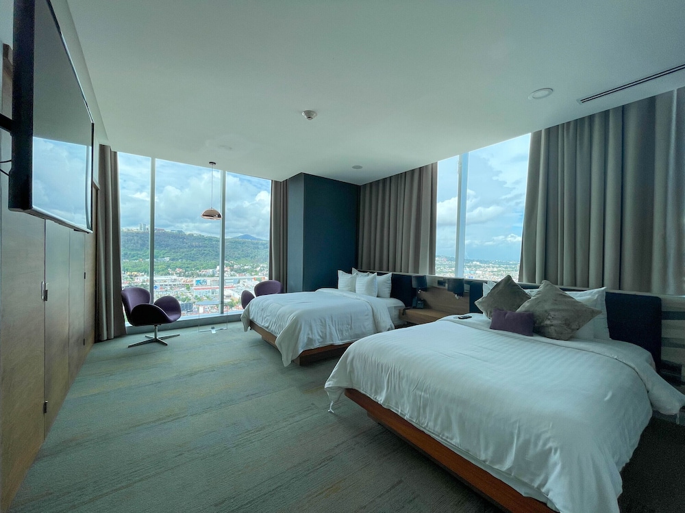 Junior Suite, 2 Double Beds photo 1