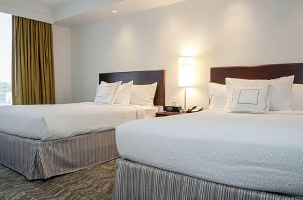 Studio, 2 Double Beds - Photo 2