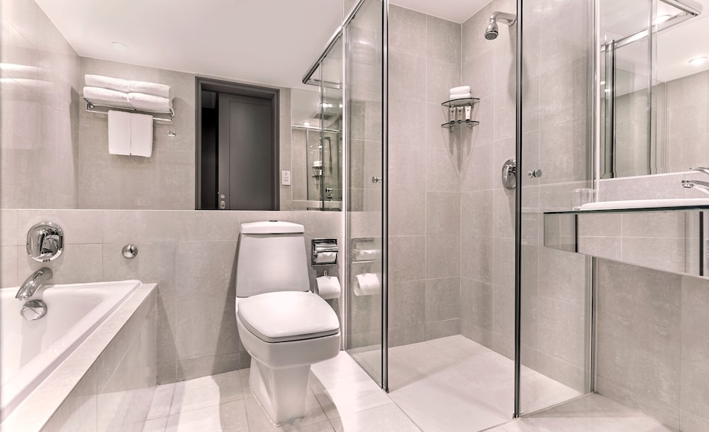 Club Double Room, City View