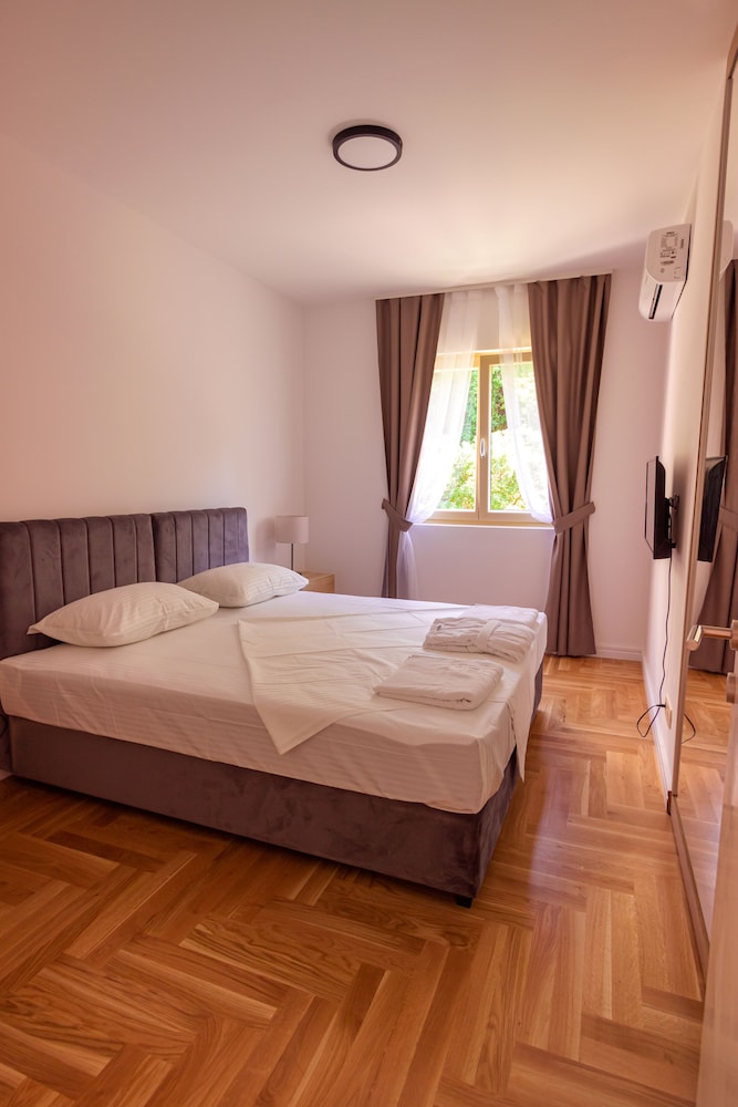 Deluxe Apartment, Balcony, Sea View