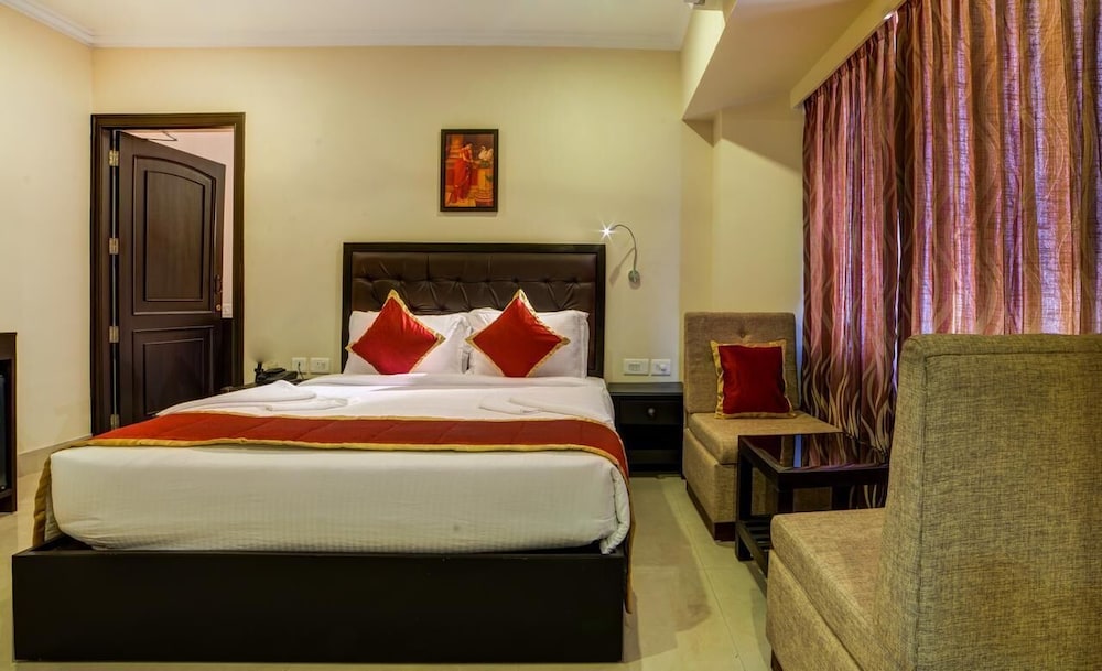 Executive Room - Photo 1