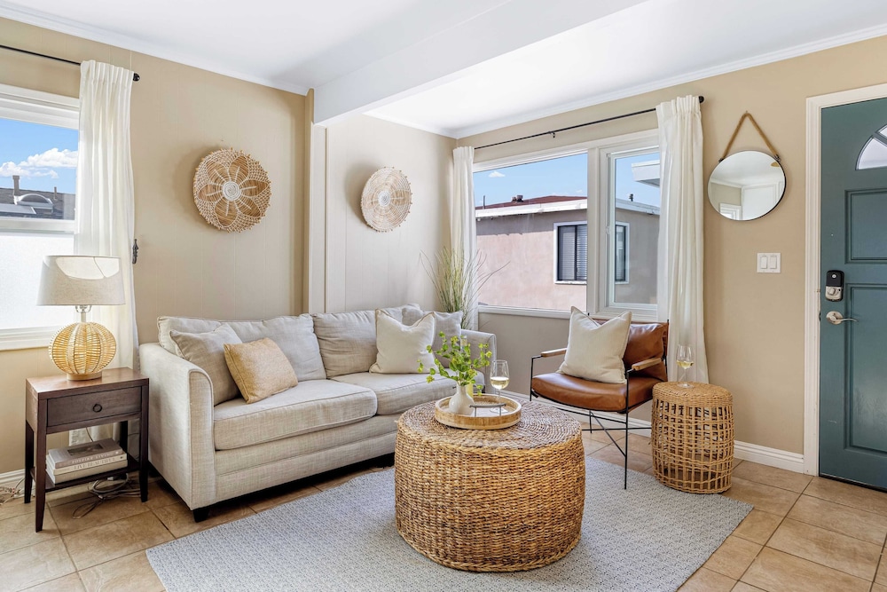 Apartment, 2 Bedrooms, Balcony photo 1
