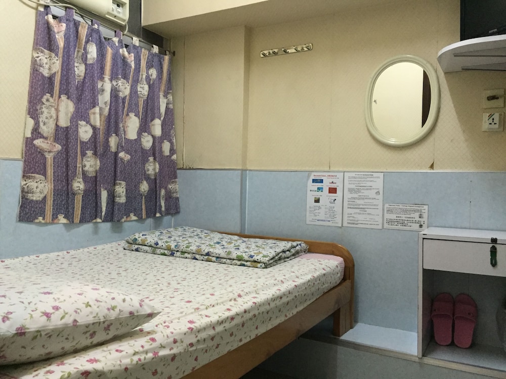 Double bed with Private Bathroom photo 2