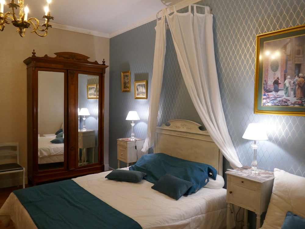 Comfort Double Room (Chambre Les Fougères) photo 3