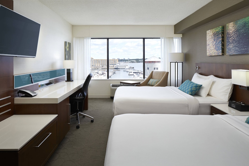 Room, 2 Queen Beds - Photo 1