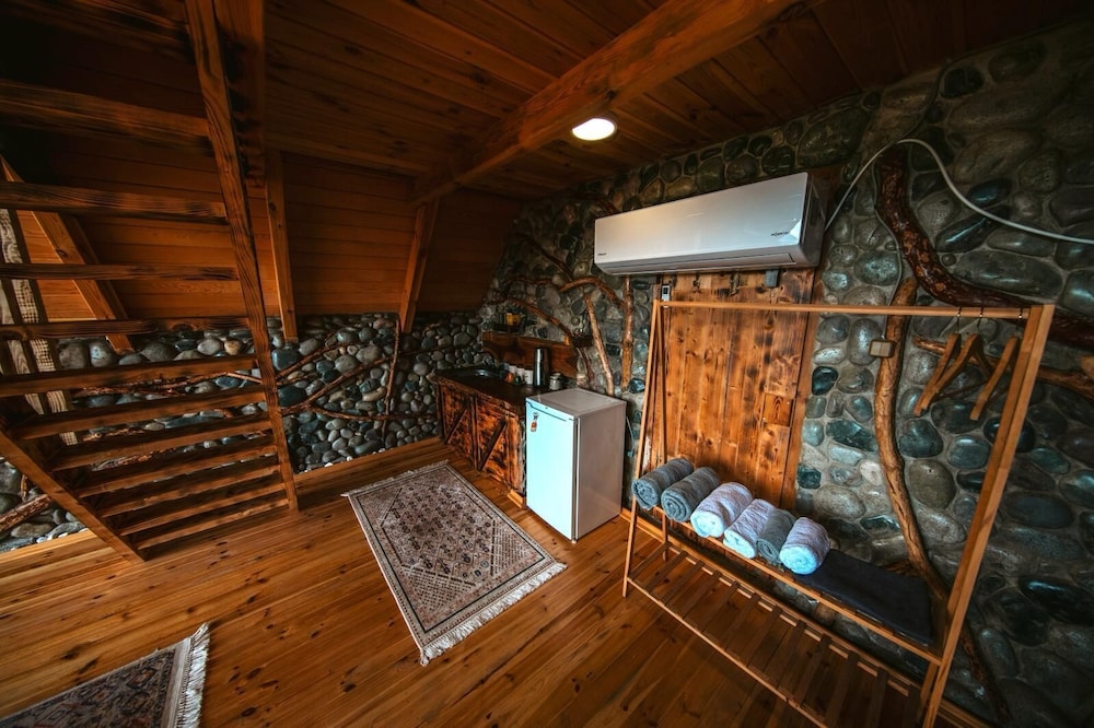 Deluxe Bungalow photo 2