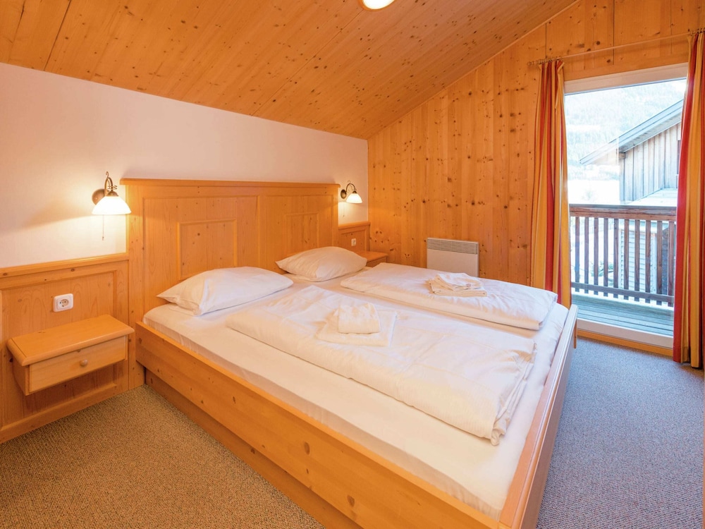 Classic Chalet, 4 Bedrooms