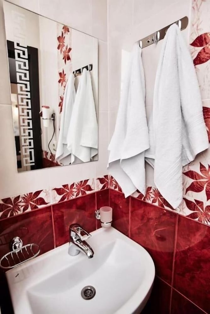 Deluxe Triple Room photo 2