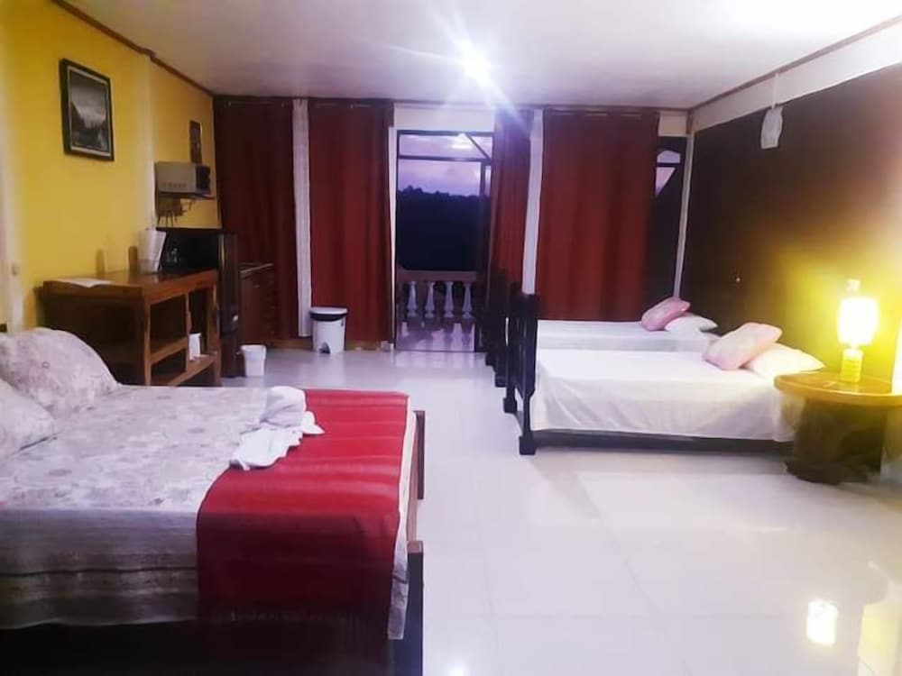 Superior Quadruple Room photo 2