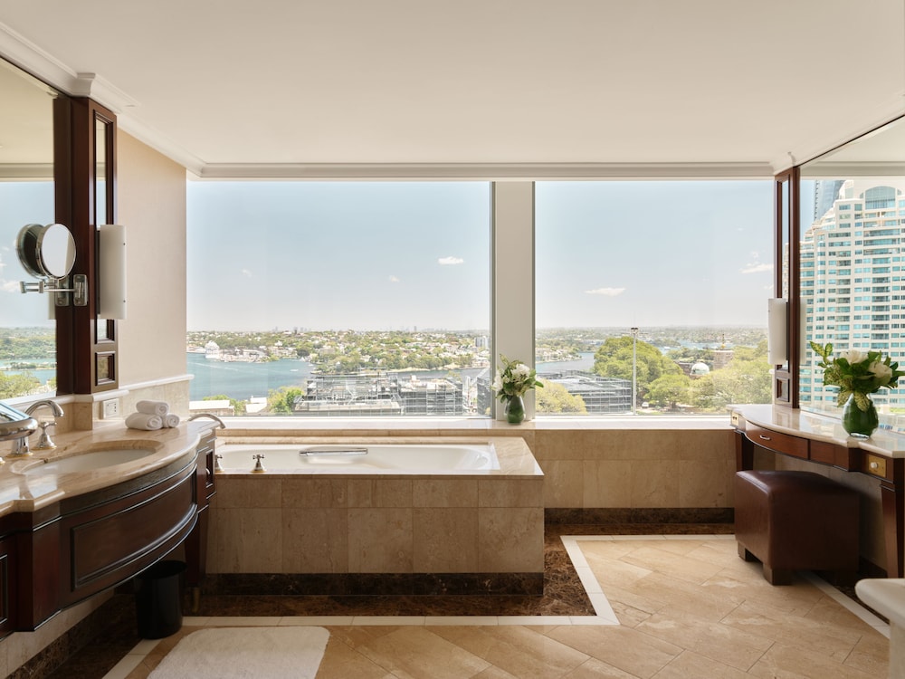 Harbour Bridge Suite 1 King