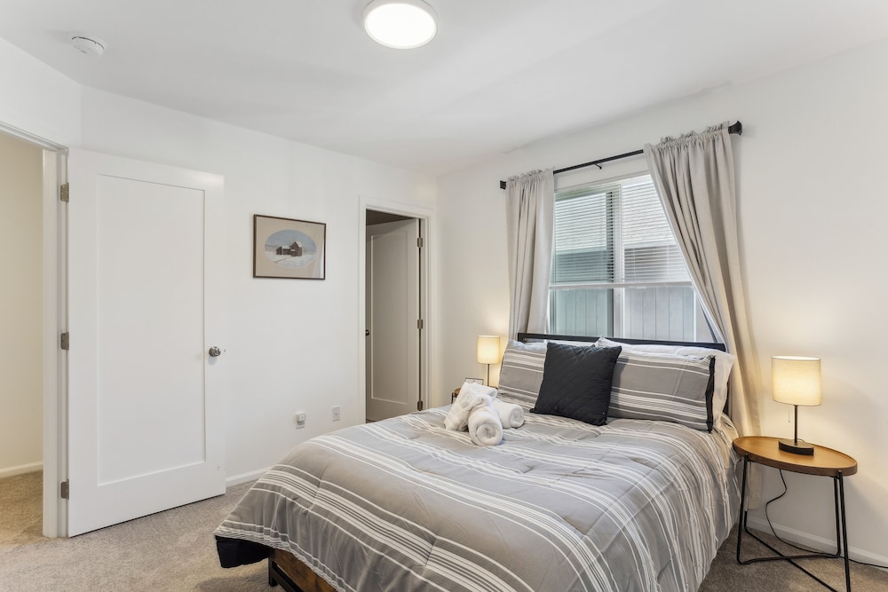 Apartment (2 Bedrooms) photo 2