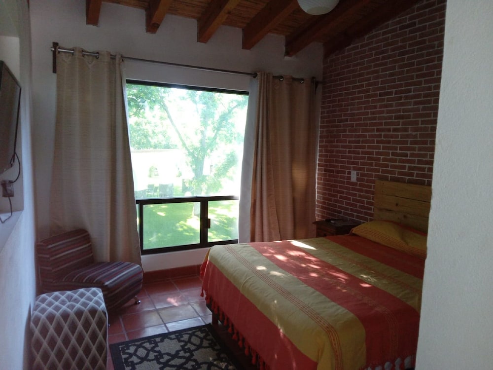 Standard Room photo 2