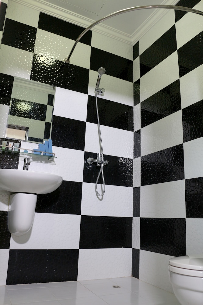 Deluxe King Room photo 3