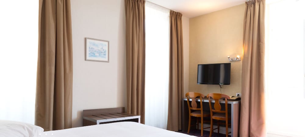 Classic Double Room, Partial Sea View photo 1