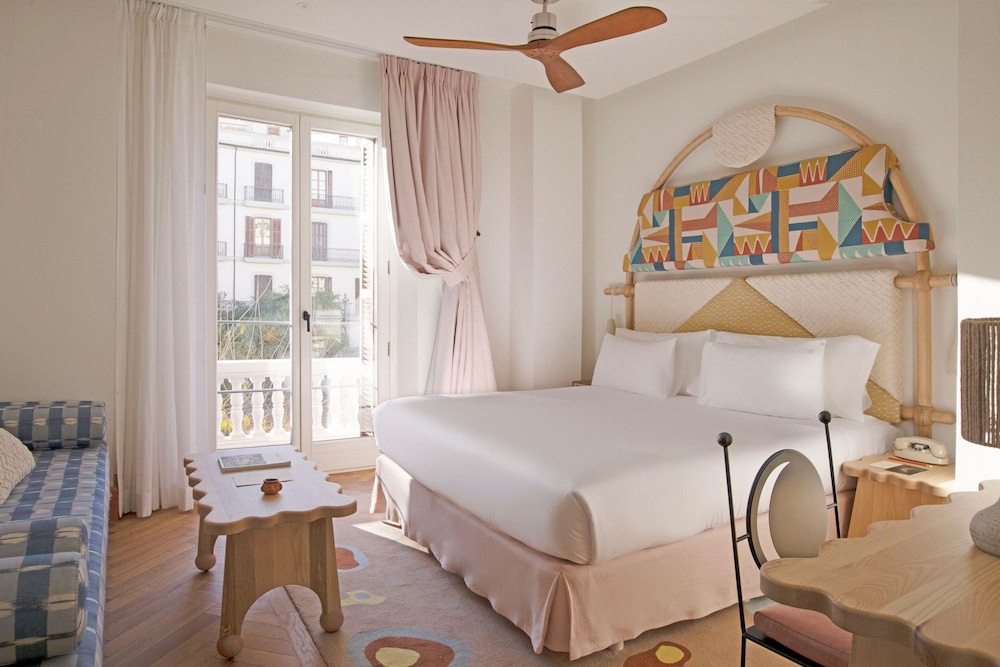 Room (Gran Eivissa)