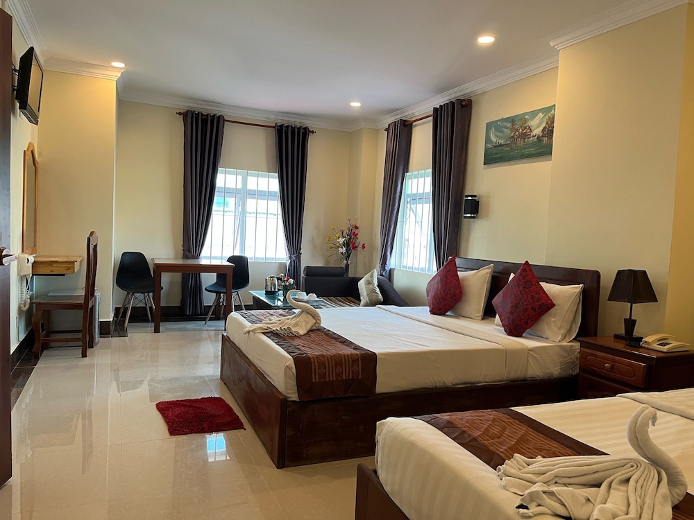Deluxe Triple Room