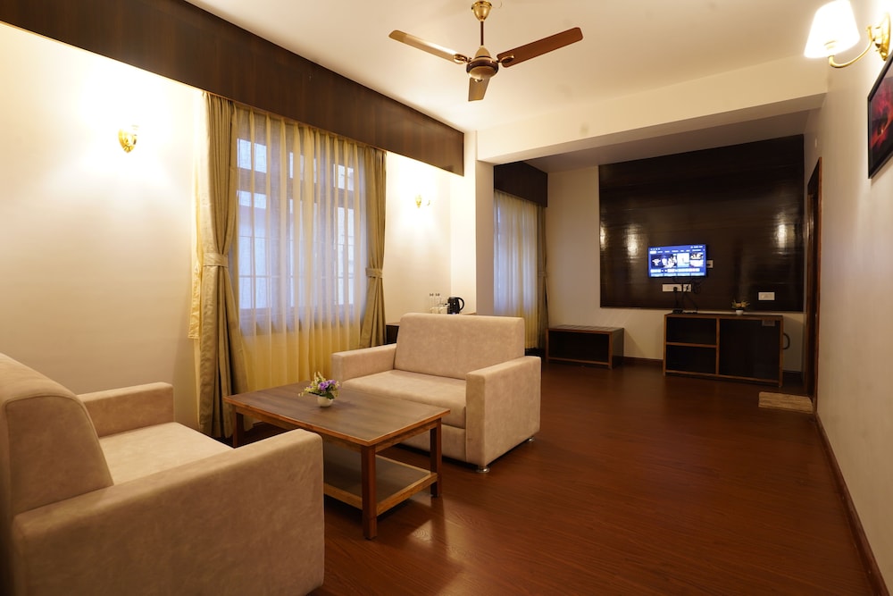 Superior Room, Balcony, Hill View