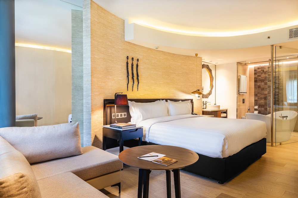 Superior Room, 1 King Bed (Superior King) - Photo 2