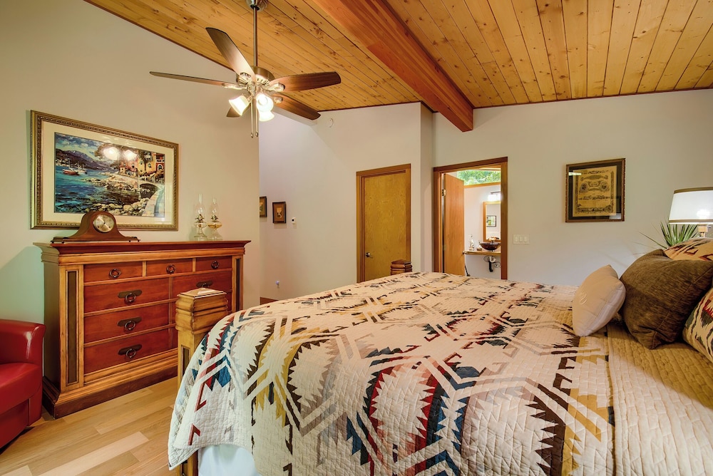 Luxury Room, River View photo 3