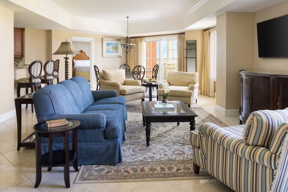 TWO BEDROOM GRANDE SUITE