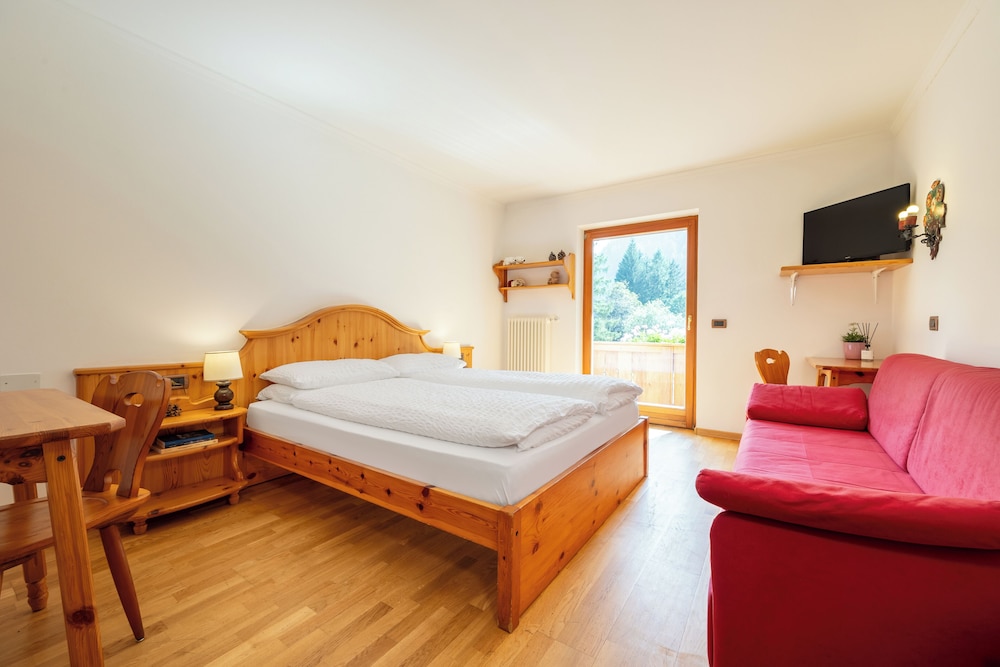 Comfort Triple Room, Balcony, Mountain View (House Lisetta)