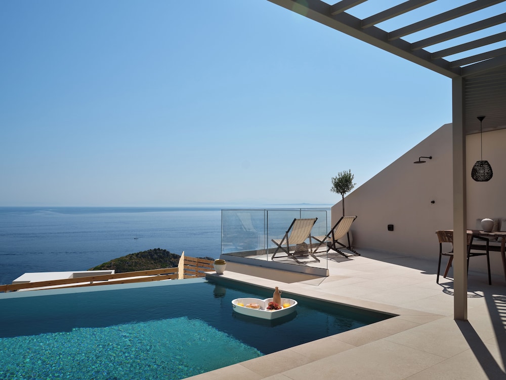 Junior Suite, 1 King Bed with Sofa Bed, Private Pool (New Horizon)