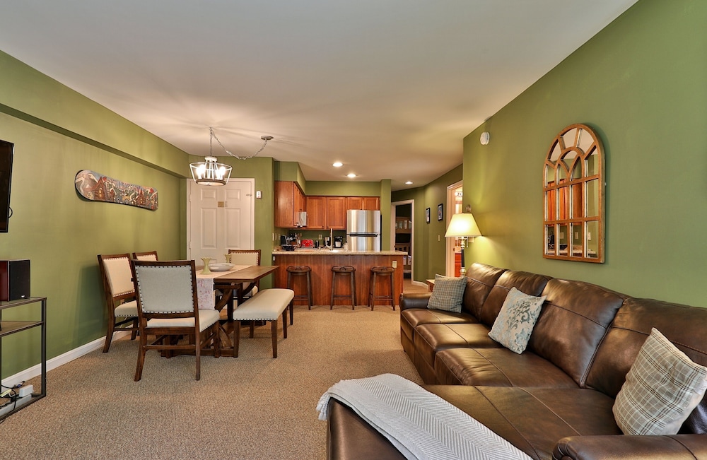 Condo, 3 Bedrooms photo 1