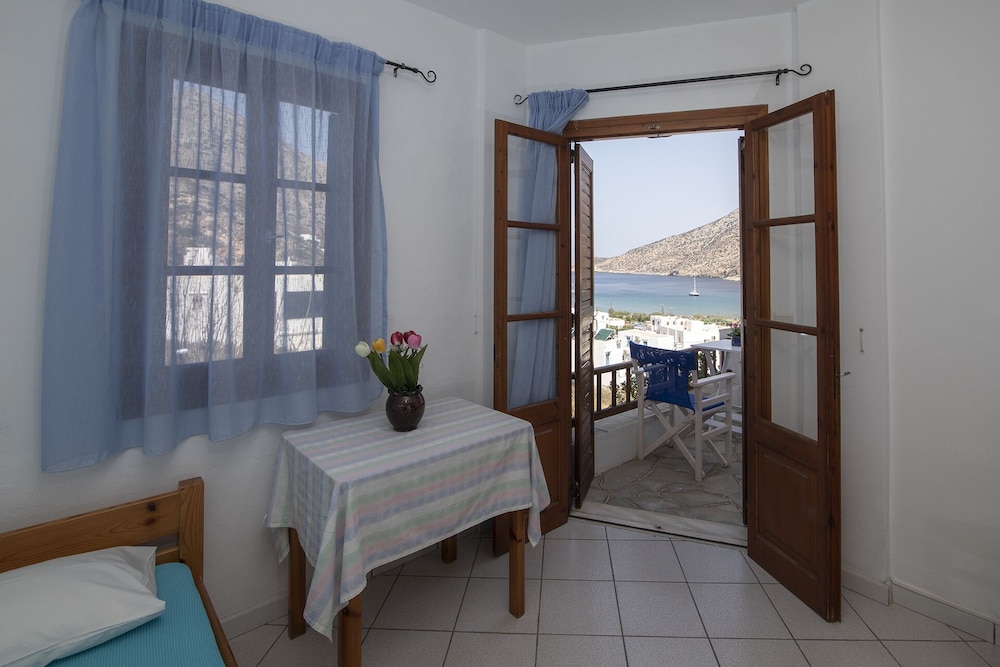 Triple Room, Sea View photo 2