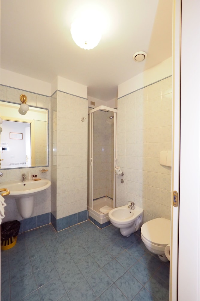 Triple Room - Photo 4