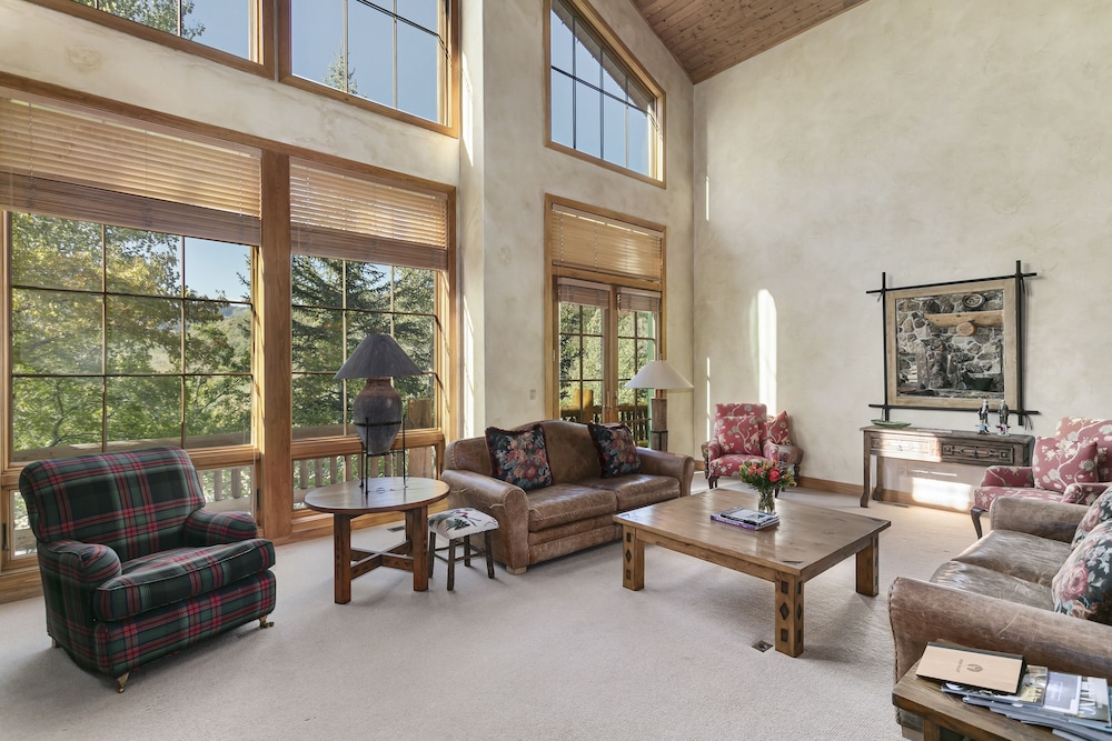 Condo, 4 Bedrooms
