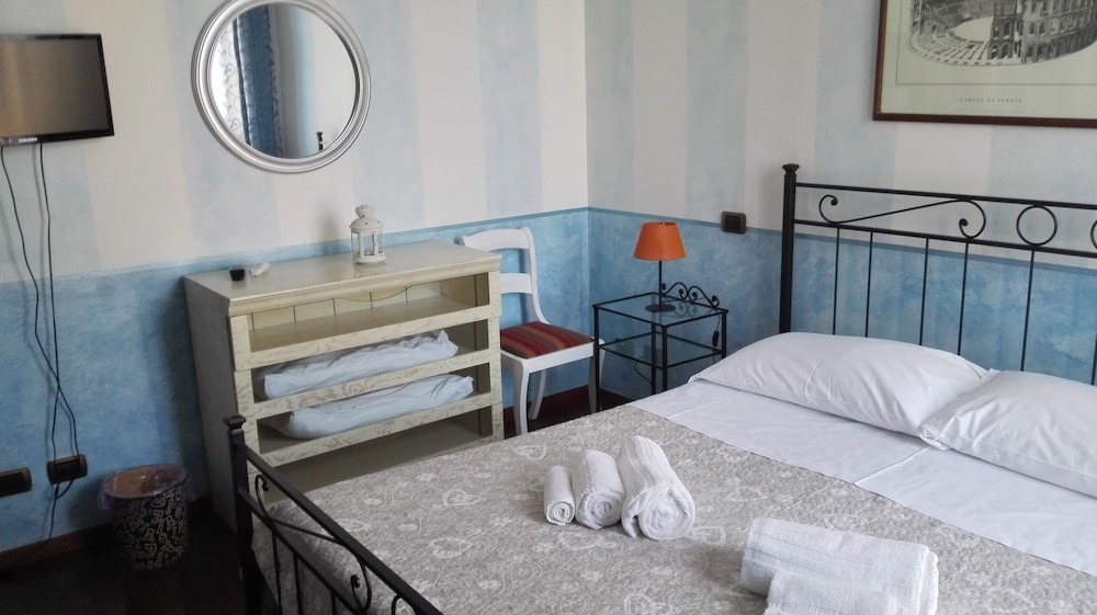 Comfort Triple Room, Private Bathroom