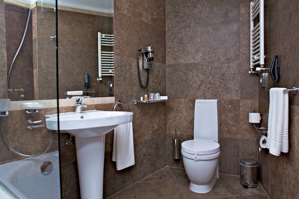 Premier Suite - Photo 8