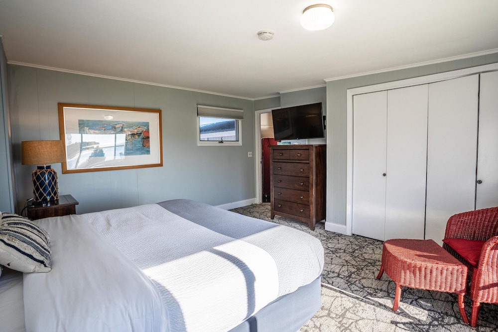 Luxury Suite 206, Not Pet Friendly photo 3